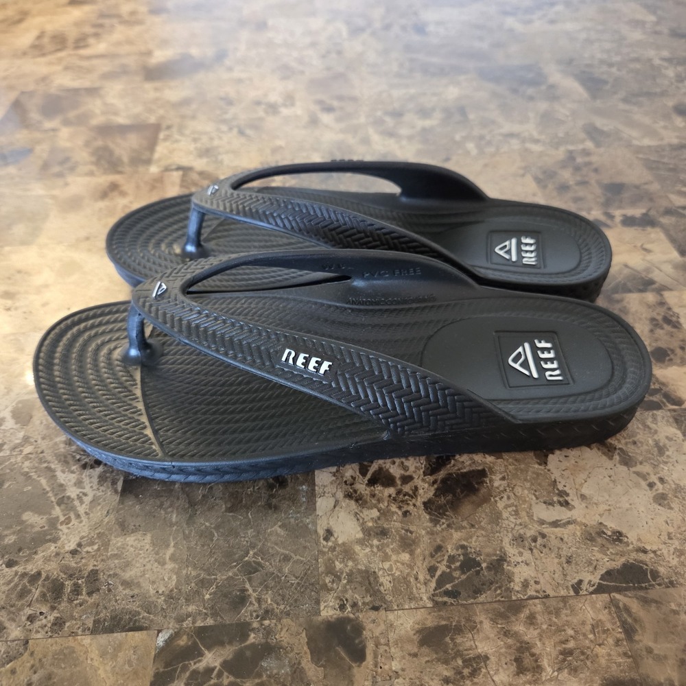 Reef Women's Water Court Thong Flip Flop Sandals black Size 8 beach vacation - Picture 6 of 13